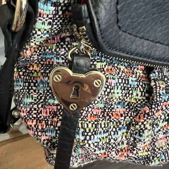 Vintage Juicy Couture Tweed w/ Black and gold Locke accent embellishment Handbag - Picture 5 of 12